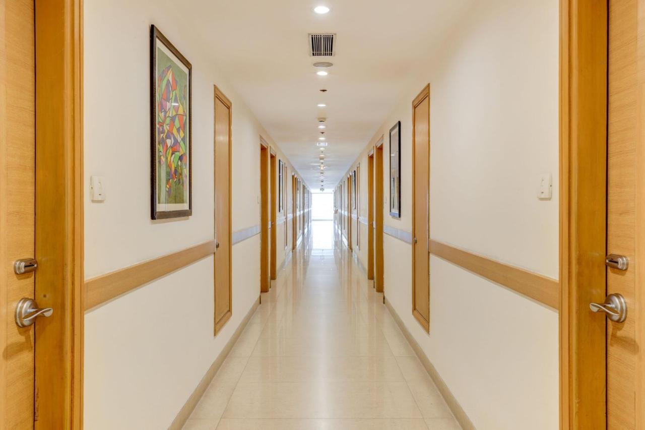 Lemon Tree Premier, Delhi Airport Hotel Ню Делхи Екстериор снимка A typical corridor at the school